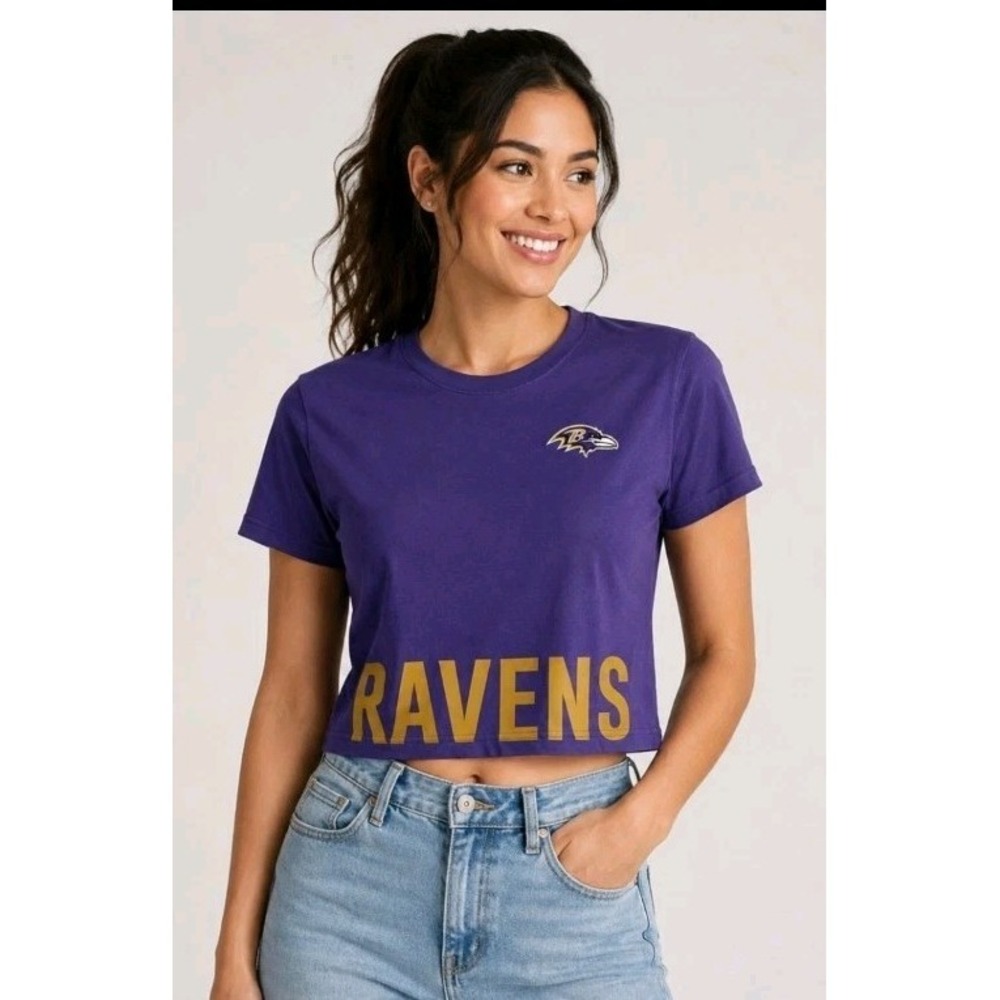 NWT Baltimore Ravens Crop Top NFL Team Logo Women's SMALL Purple Shirt Foco